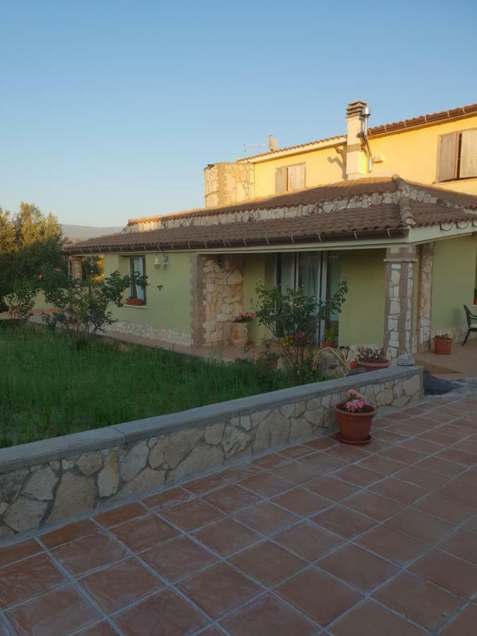 Villa Renzo E Lucia Sant Isidoro  Exterior foto